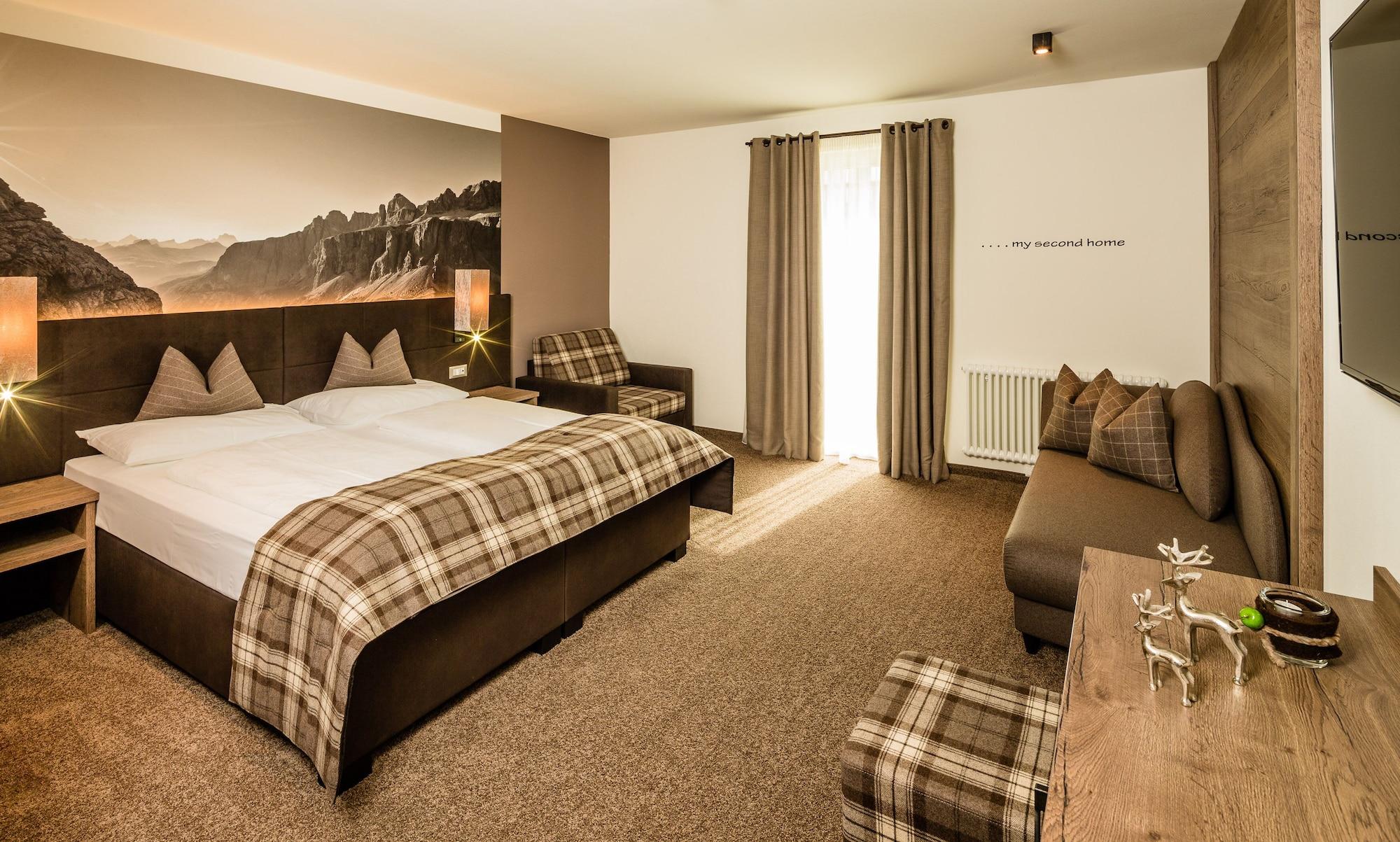 Hotel Touring Dolomites Santa Cristina Val Gardena Luaran gambar