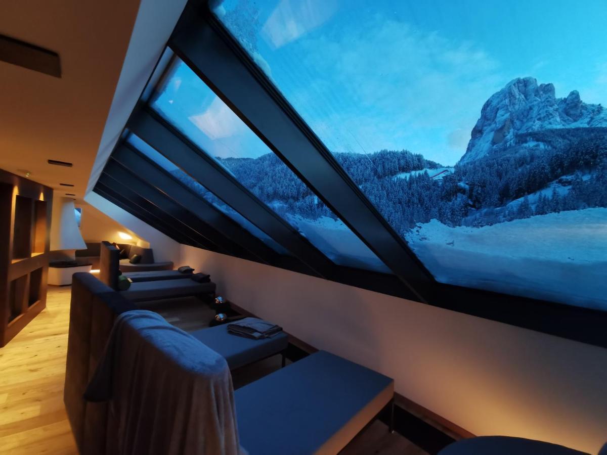 Hotel Touring Dolomites Santa Cristina Val Gardena Luaran gambar