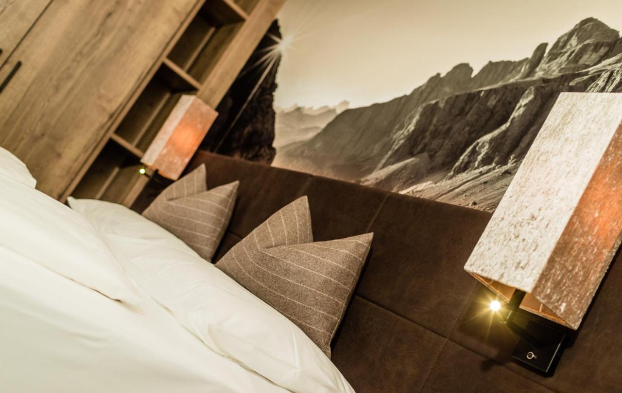 Hotel Touring Dolomites Santa Cristina Val Gardena Luaran gambar