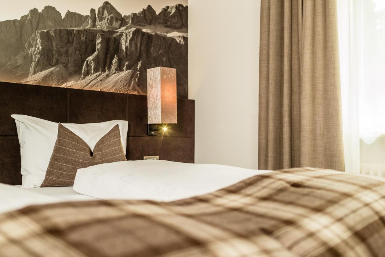 Hotel Touring Dolomites Santa Cristina Val Gardena Luaran gambar