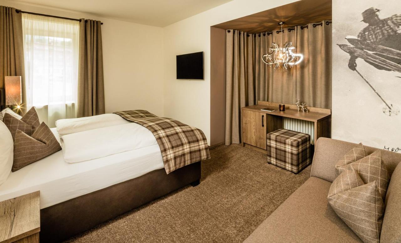 Hotel Touring Dolomites Santa Cristina Val Gardena Luaran gambar