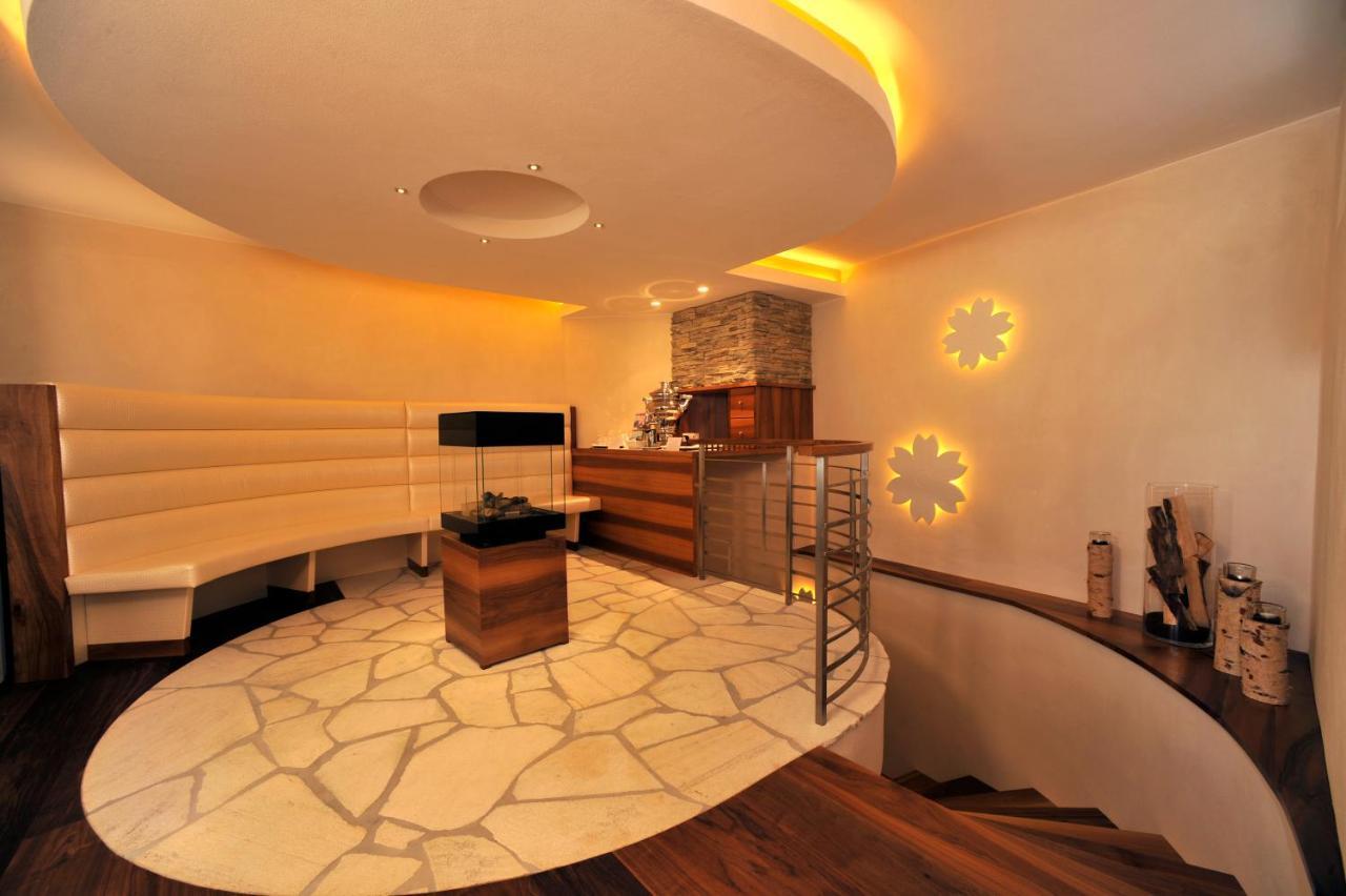 Hotel Touring Dolomites Santa Cristina Val Gardena Luaran gambar