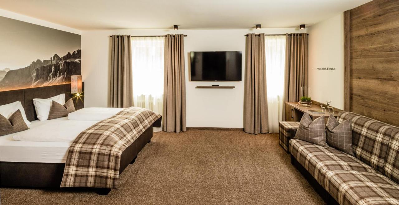Hotel Touring Dolomites Santa Cristina Val Gardena Luaran gambar